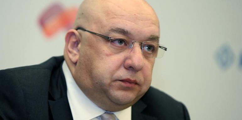 Министър Кралев: Ще има нов комплекс "Червено знаме"